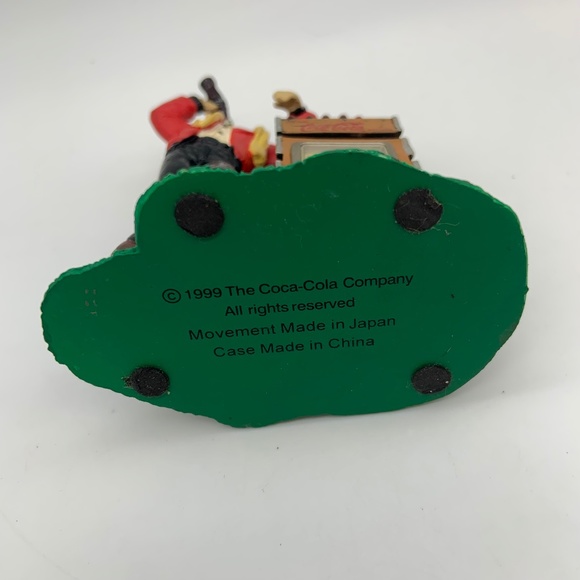 Vintage 1999 Coca-Cola Retro Delivery Man Old Fashioned Clock Figurine - Picture 11 of 13